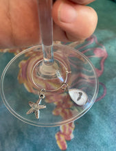 Load image into Gallery viewer, Beautiful Unique Nantucket Wine Charm Set (6)