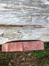 Load image into Gallery viewer, 12” Red cedar wood slice, tree slab, for centerpieces, wedding decor, large wood round 2” thick SANDED