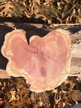 Load image into Gallery viewer, 13” Red cedar wood slice, tree slab, for centerpieces, wedding decor, large wood round