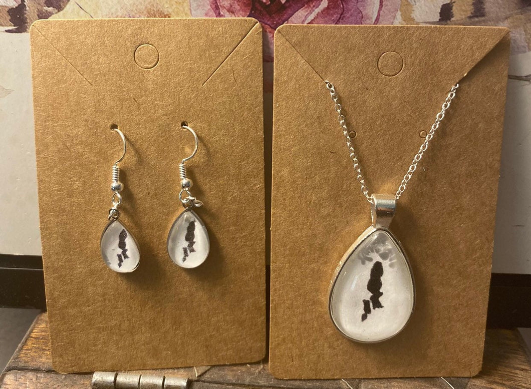 Jamestown RI necklace and earrings set