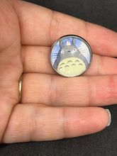 Load image into Gallery viewer, 20mm studio Ghibli inspired Totoro Pin for backpacks, shirts, bags back to school
